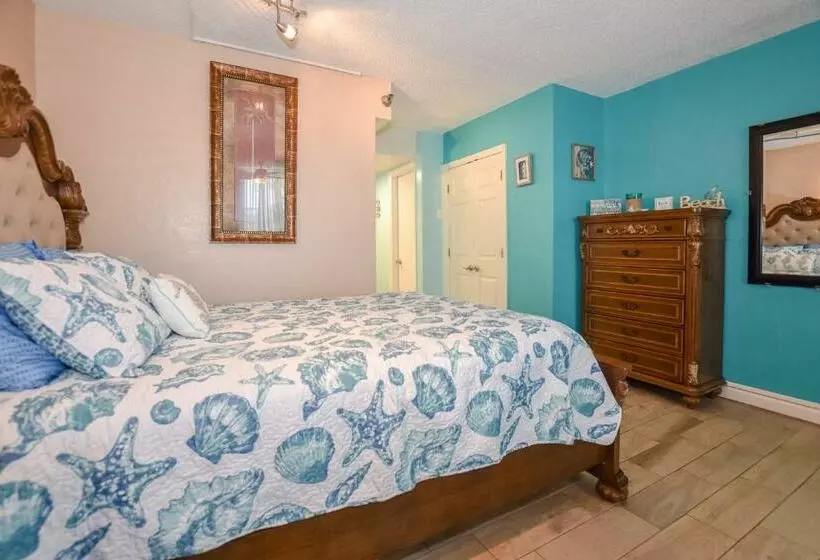 Daytona Beach Studio Condo With Beautiful Ocean View