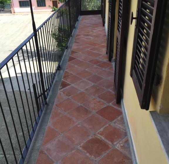 Отель Cascina Maina