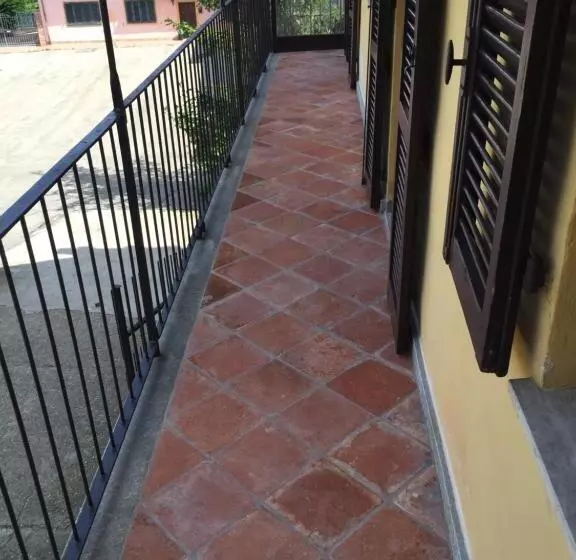 ホテル Cascina Maina