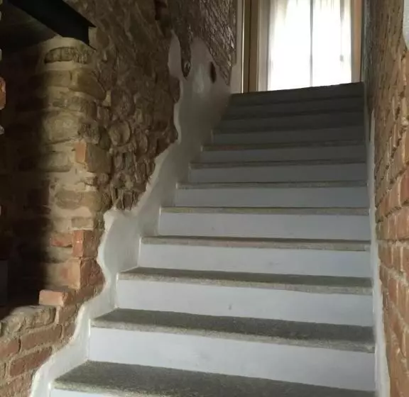 ホテル Cascina Maina