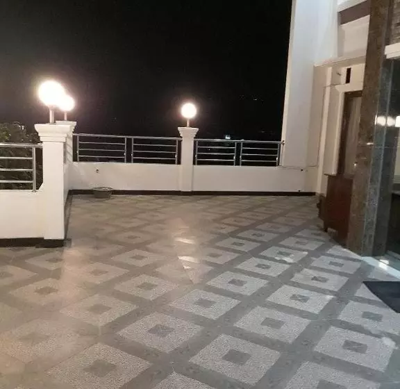 ホテル Toraja Lodge