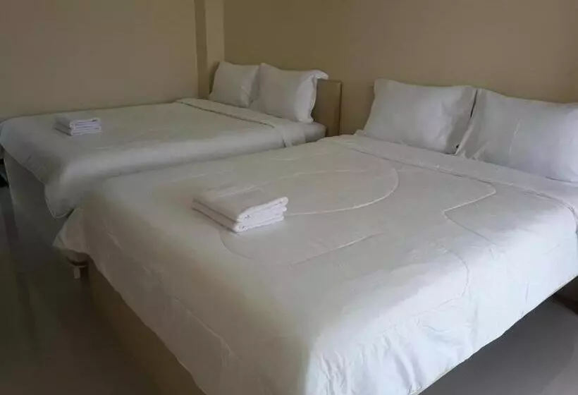 ホテル Toraja Lodge