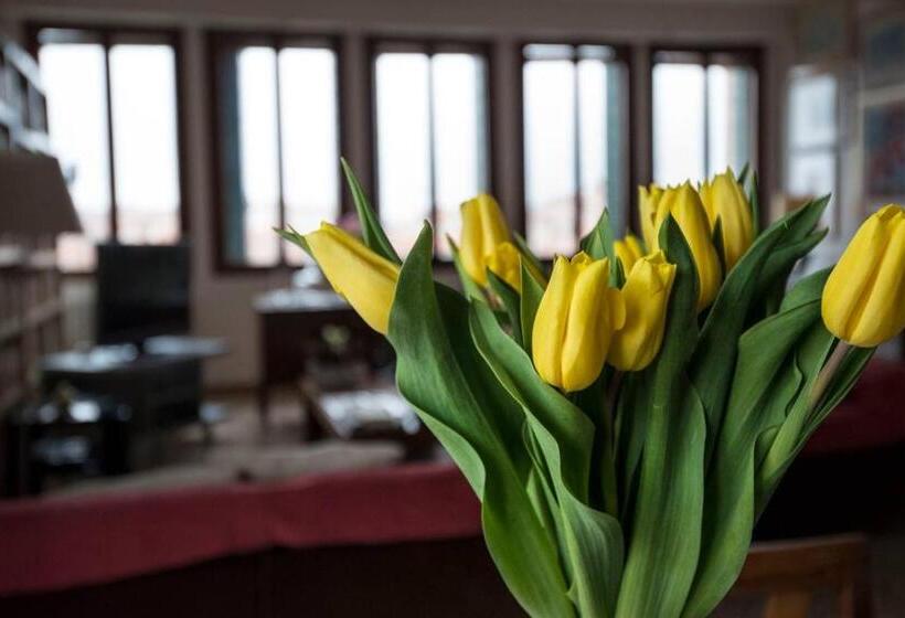 پانسیون Alloggio Casa Loredan