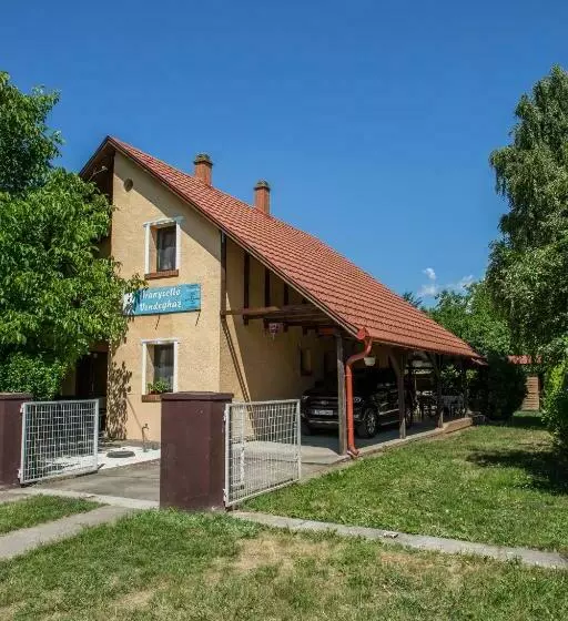 Majatalo Aranysellő Vendégház