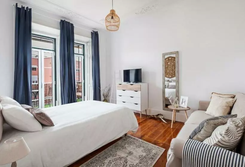 پانسیون Lisbon Lodge