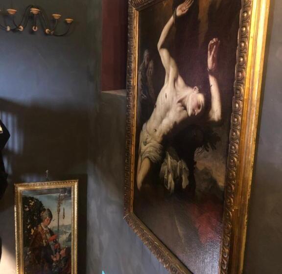 پانسیون Torre Caetani Night In A Medieval Tower