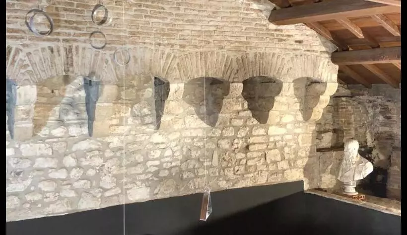 ペンション Torre Caetani Night In A Medieval Tower