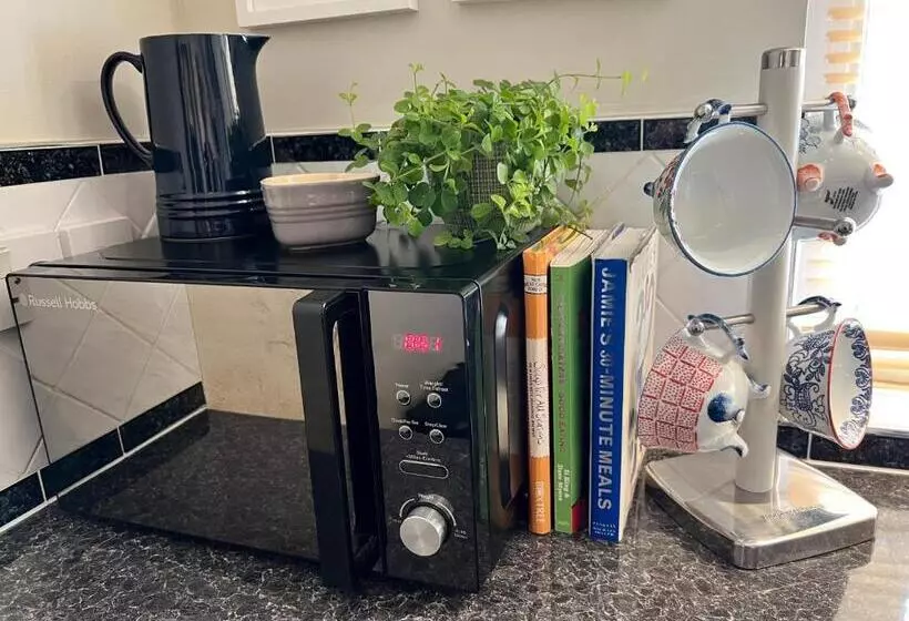 Stylish  2 Bed  Heart Of The City   Parking  Wi Fi  Award Winning  Grade Ii Listed