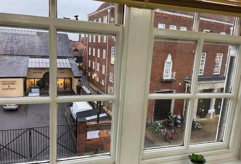 Stylish  2 Bed  Heart Of The City   Parking  Wi Fi  Award Winning  Grade Ii Listed