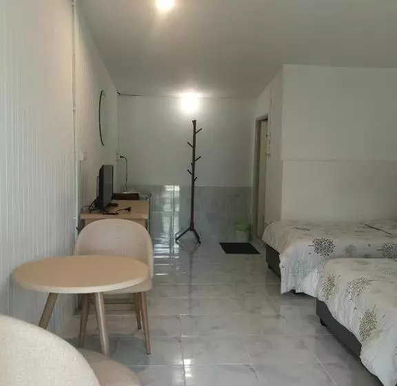 هاستل บ้านในสวนรีสอร์ทbannnaisuan Resort