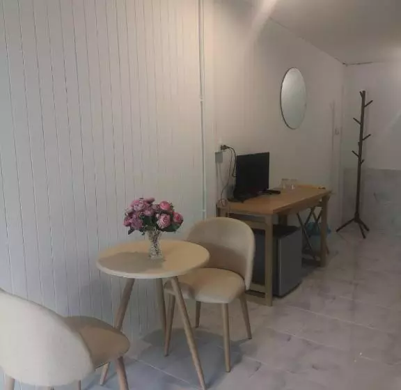 هاستل บ้านในสวนรีสอร์ทbannnaisuan Resort