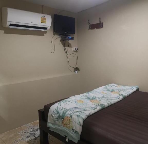 Hostel บ้านในสวนรีสอร์ทbannnaisuan Resort