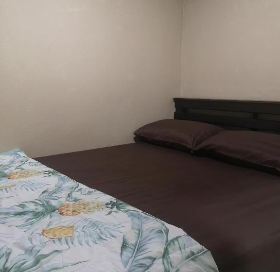 Hostel บ้านในสวนรีสอร์ทbannnaisuan Resort