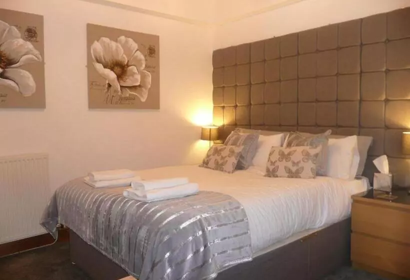 Retkeilymaja Noble Lands