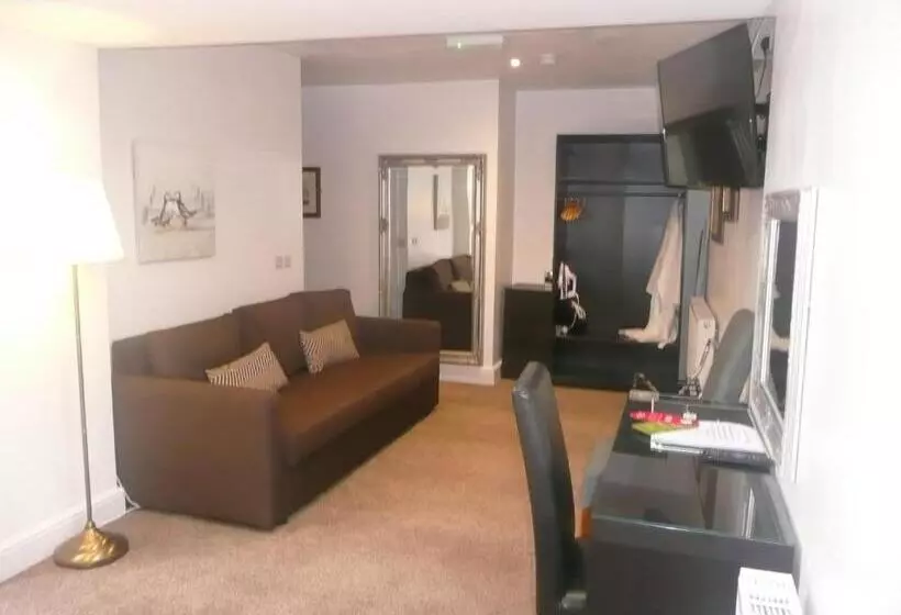 Retkeilymaja Noble Lands