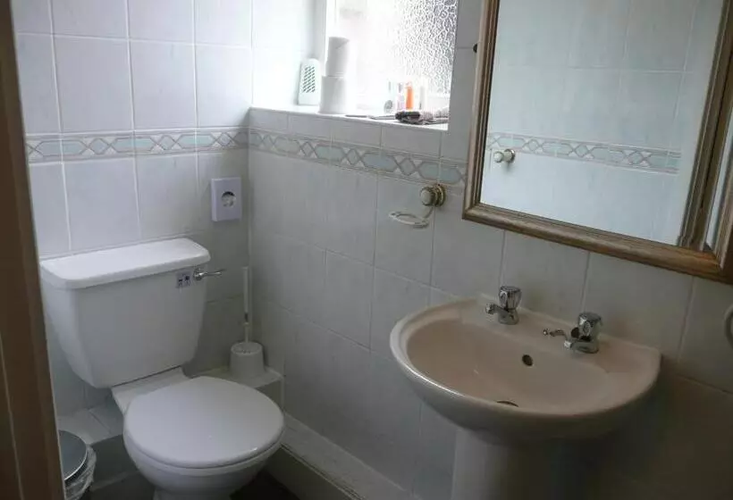 Retkeilymaja Noble Lands