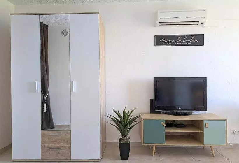 Appartement Proche Port Et Mer Avec Wifi Et Climatisation