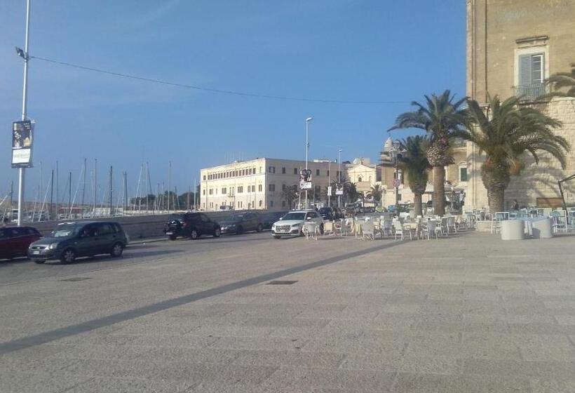 تختخواب و صبحانه Antico Molino