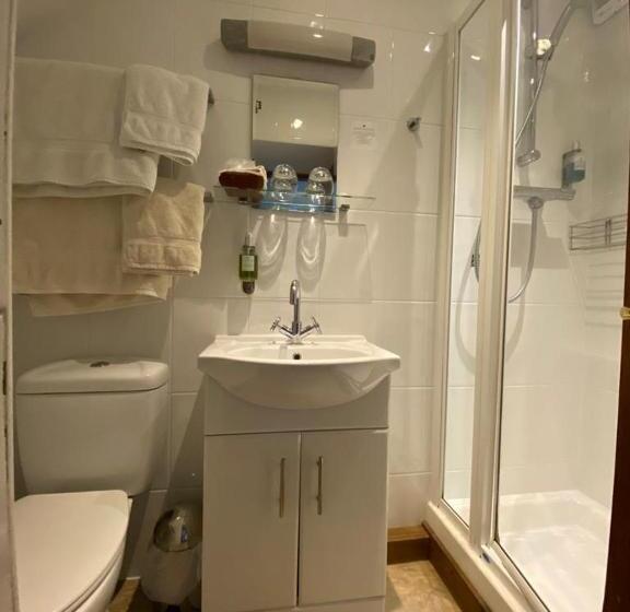 مبيت وإفطار Broad Croft House