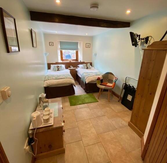 مبيت وإفطار Broad Croft House