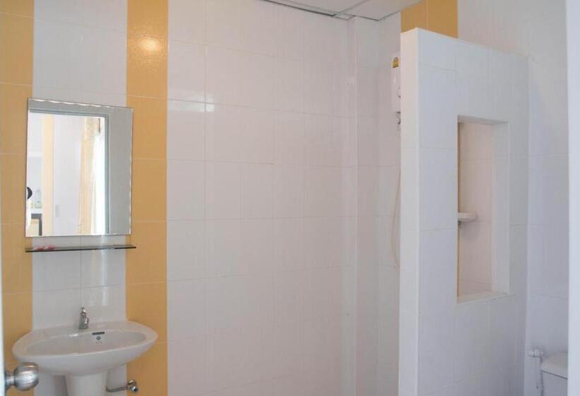 هتل Grand Place Resort