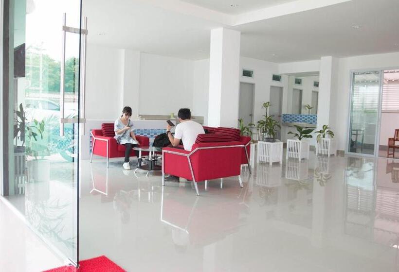 هتل Grand Place Resort