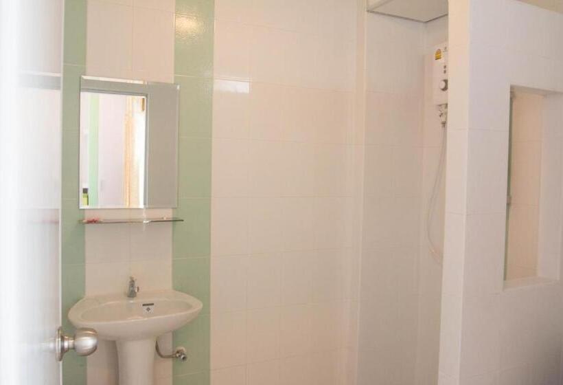 هتل Grand Place Resort