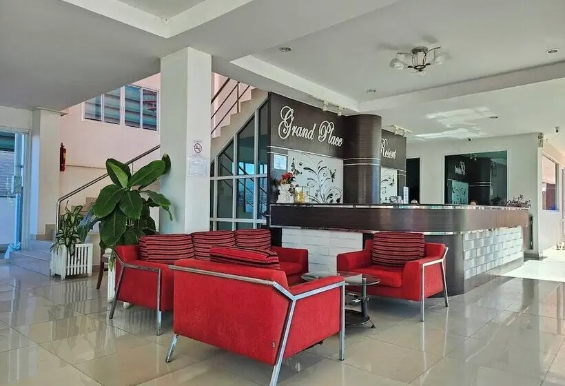 هتل Grand Place Resort
