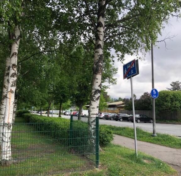 Lovely Apartment Within Walking Distance  Centre