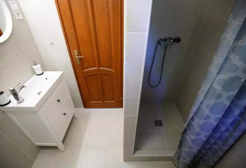 Majatalo Borárium Vendégházak   Zen Gő Ház