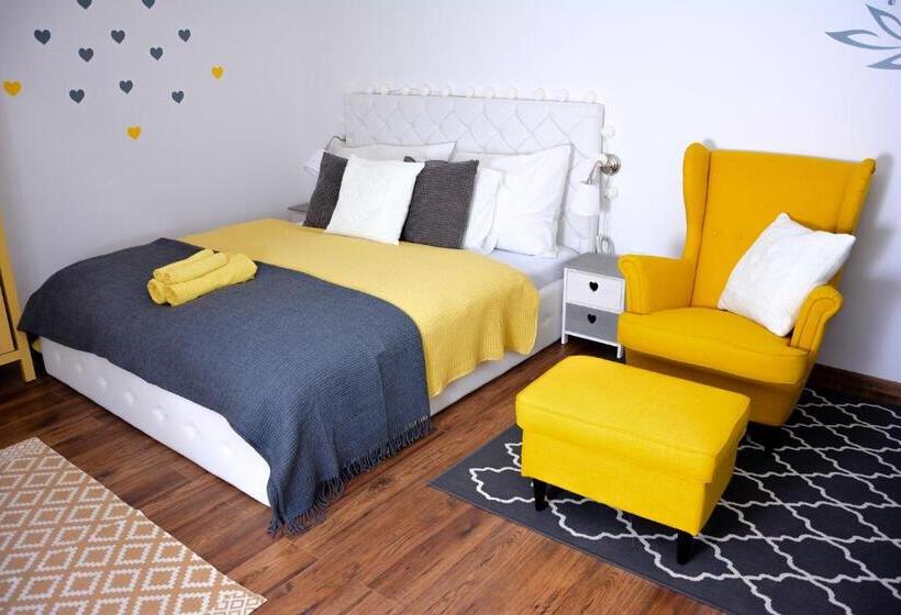 Pensão Borárium Vendégházak Zen Gő Ház