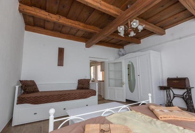 بنسيون Gádoros Vendégház