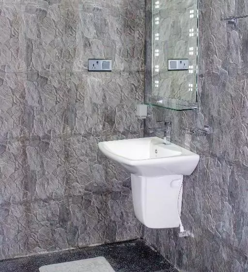 ペンション Induwara Safari Resort