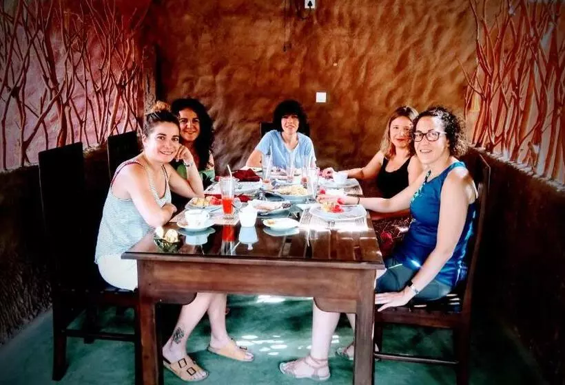 ペンション Induwara Safari Resort