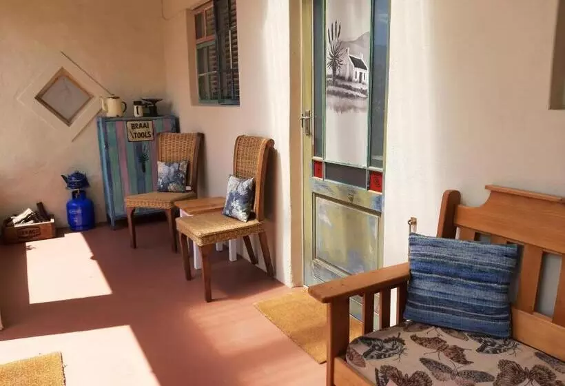 Majatalo Over Karoo Inn