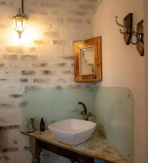 Majatalo Over Karoo Inn