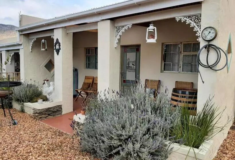 Majatalo Over Karoo Inn