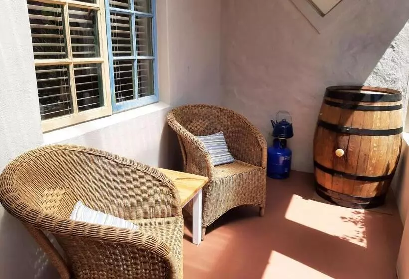 Majatalo Over Karoo Inn