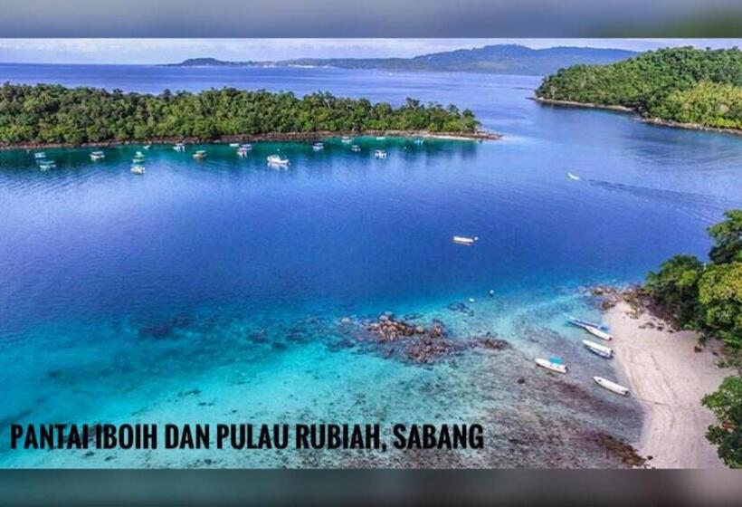 بنسيون Pondok Simpang Tiga