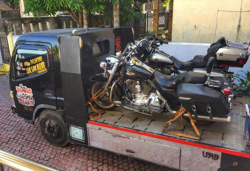 بنسيون Pondok Simpang Tiga