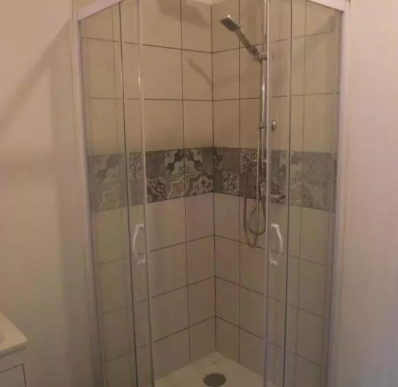 Pétale De Roz Au Pied Du Mont Saint Michel