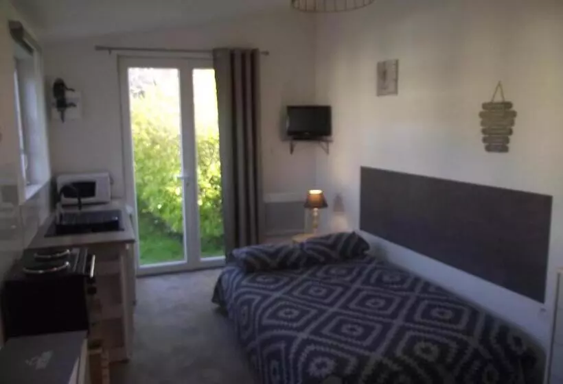 Pétale De Roz Au Pied Du Mont Saint Michel