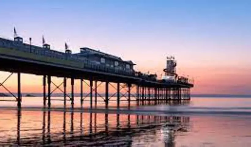 Quirky Loft Apartment In Paignton With Sea Views