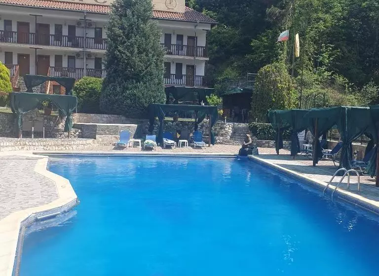 Lomakeskus комплекс рожена, хотел, хотелски комплекс рожена