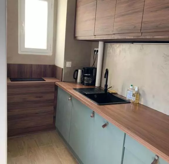 Superbe Appartement Avec Parking Gratuit Sur Place