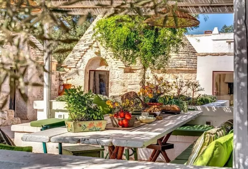 Trulli Cicale E Olive