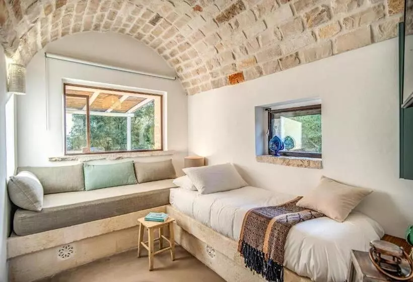 Trulli Cicale E Olive