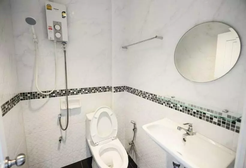 Wang Lang Hostel