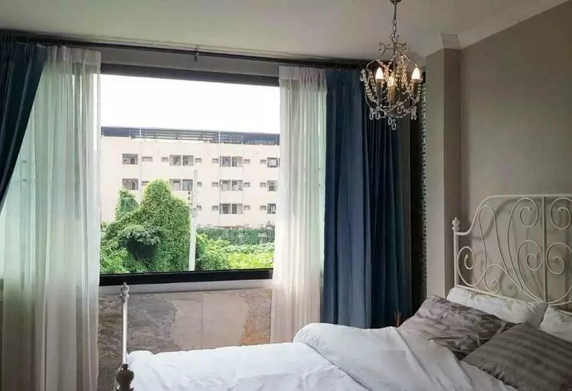 Wang Lang Hostel