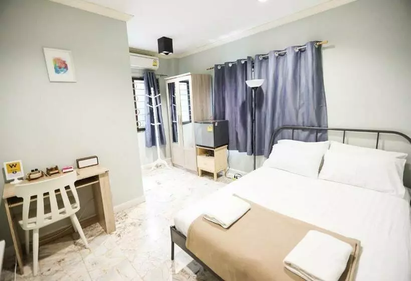 Wang Lang Hostel